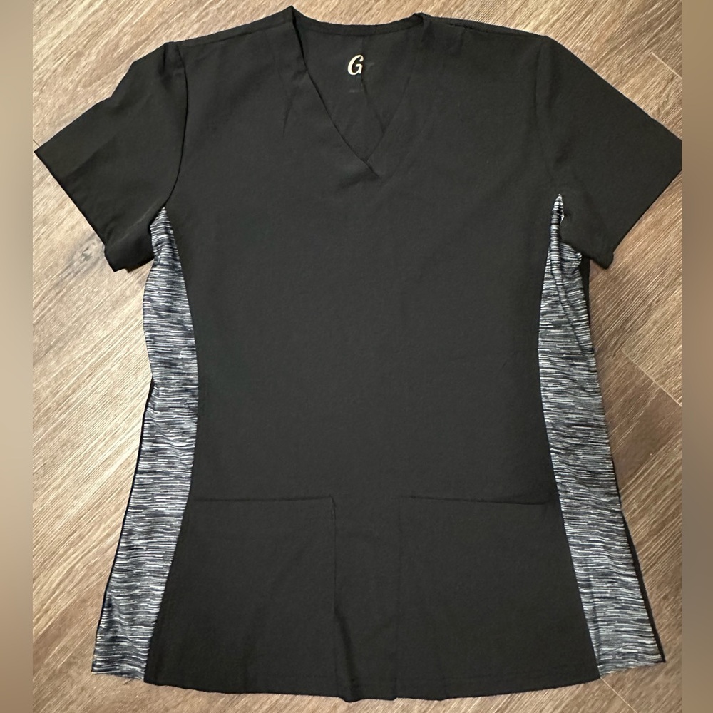 GT Performance Scrubs - Picture 2 of 3